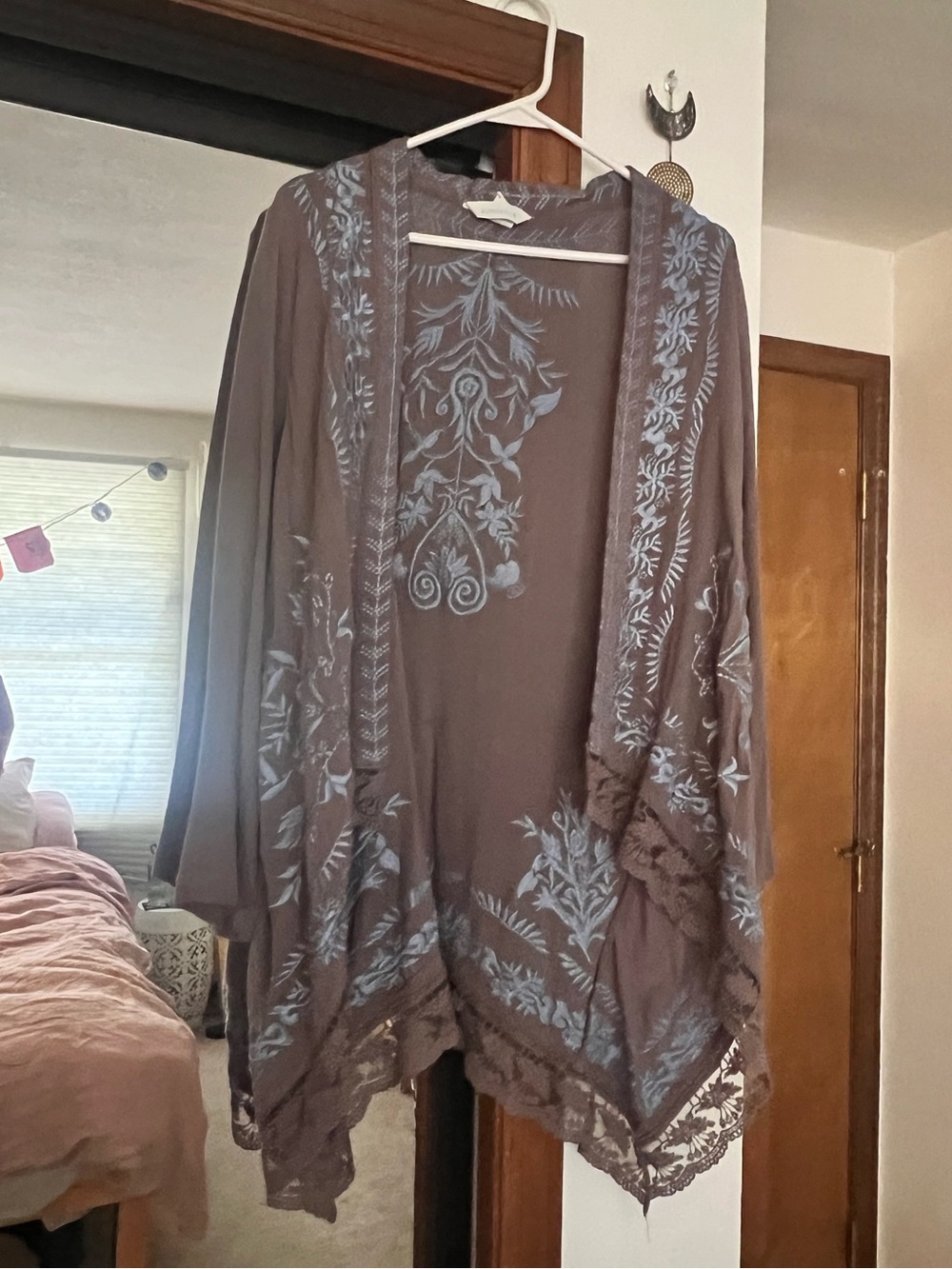 Sundance Gray Kimono Cardigan with Light Blue Embroidery